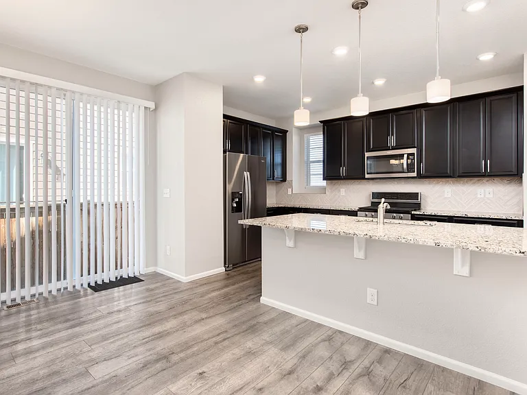 5725 N Hanover St — Photo 5