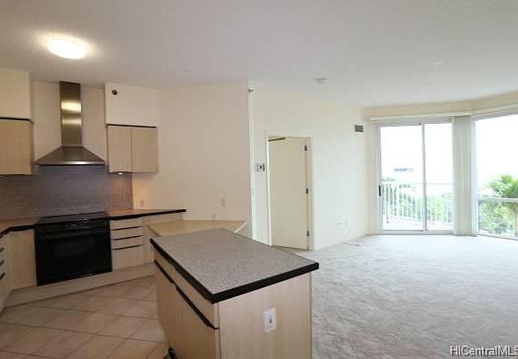 5th image of 801 King St APT 1001