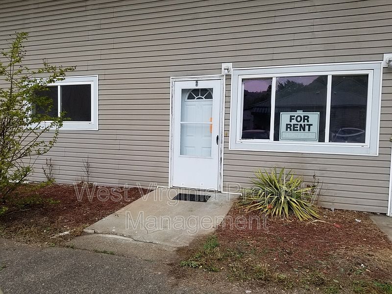 1st image of 2411 Shaver Ave APT 8