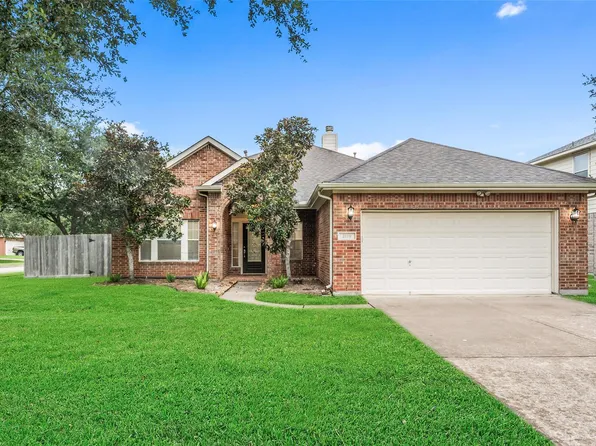 2119 Kingfisher Ct, League City, TX 77573