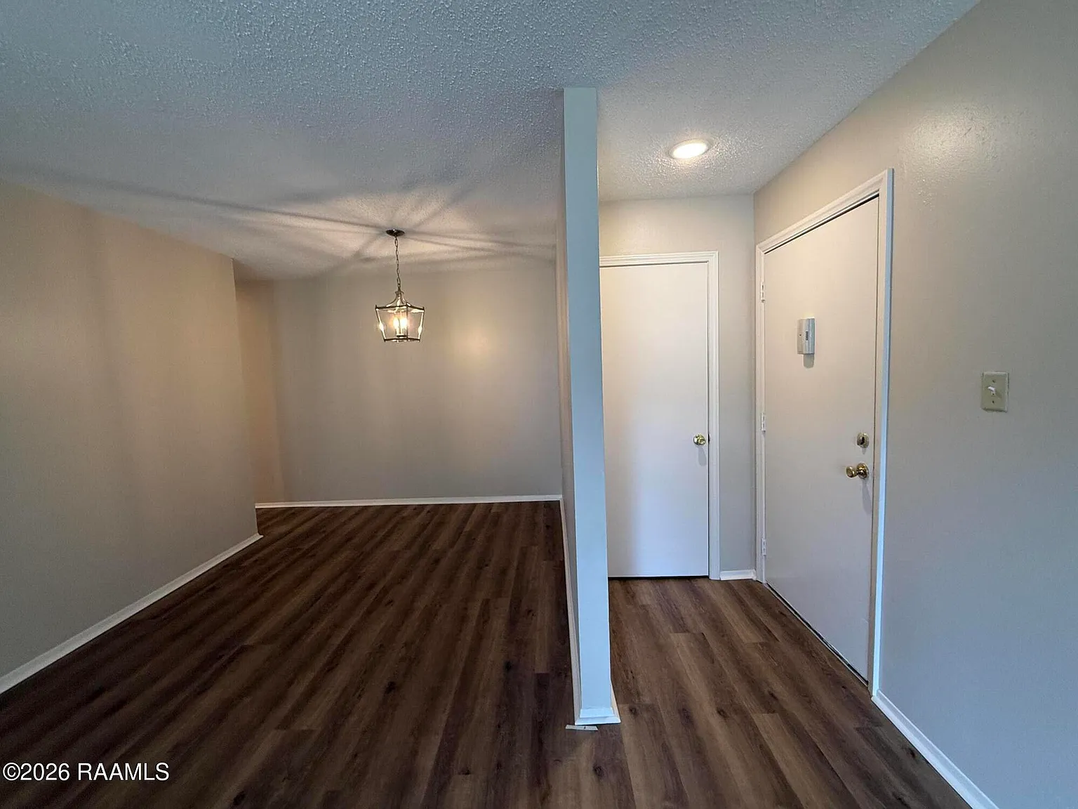 2 bed, 1.0 bath, 800 sqft, $875 — Photo 4