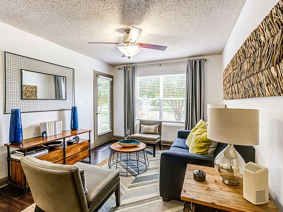 2nd image of 5830 Memorial Hwy APT 503