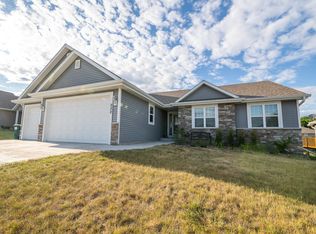 232 Owls Ln, Kewaskum, WI 53040