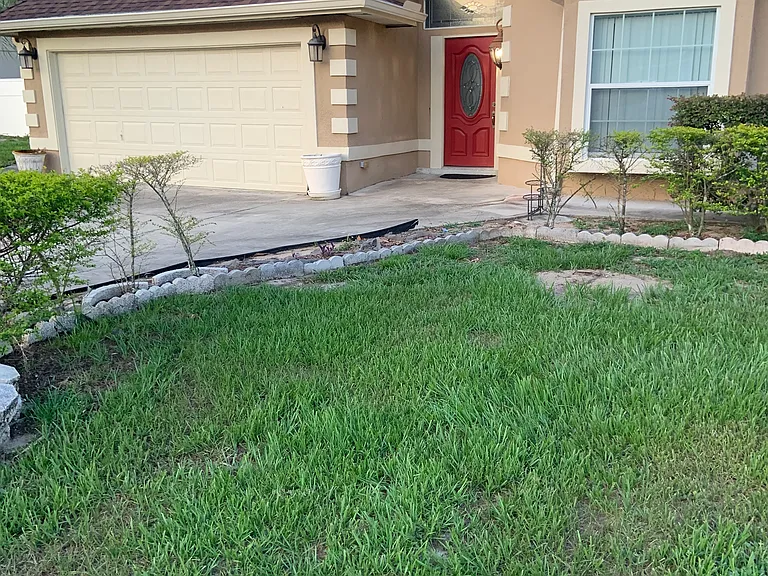 8019 Lesia Cir — Photo 10