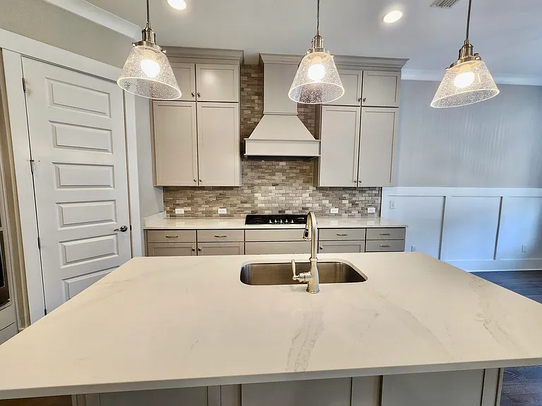 3132 Sturbridge Rd — Photo 4