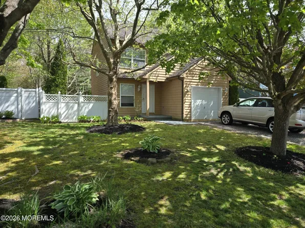 126 Constitution Drive, Egg Harbor Twp, NJ 08234