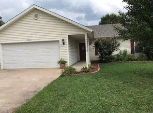 7744 N La Porte Ave, Columbia, MO 65202