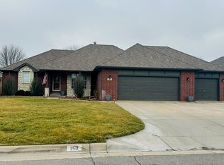 150 S Forestview Ct, Wichita, KS 67235