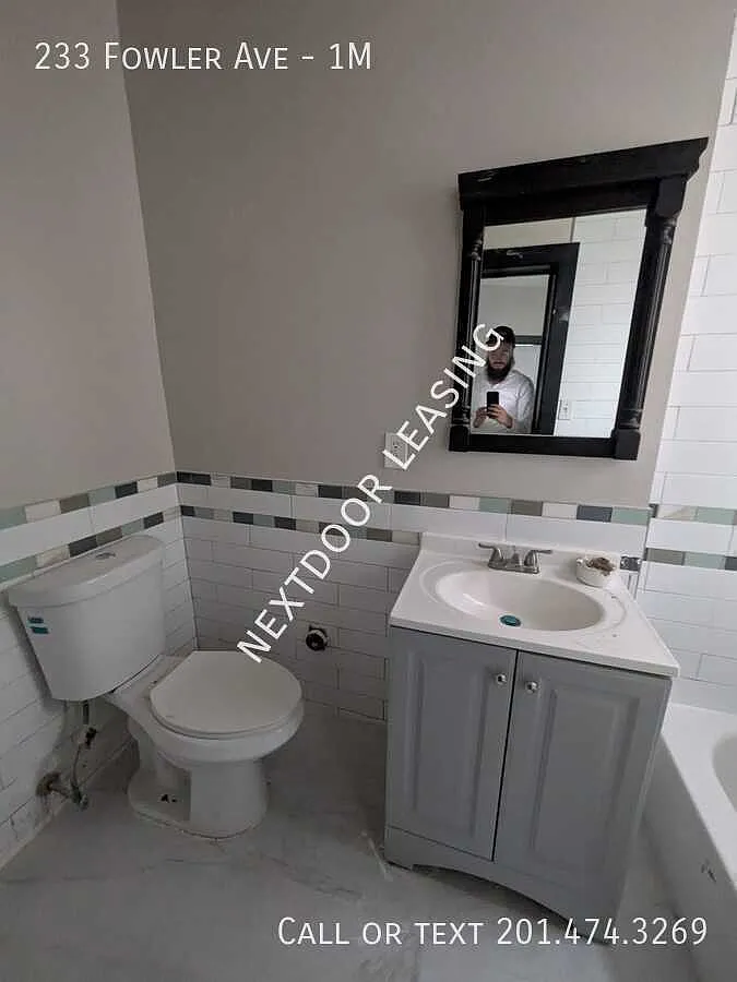 233 Fowler Ave — Photo 4