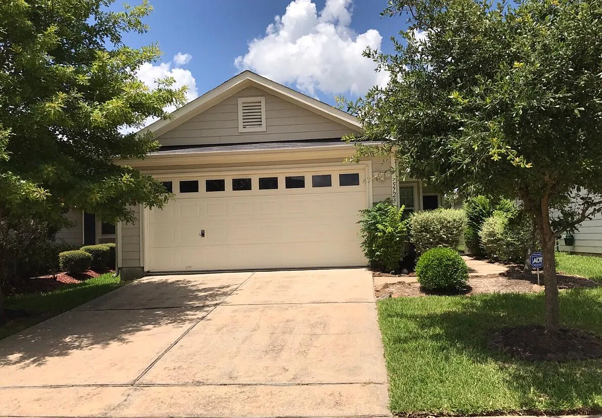 3 bed, 1636 sqft, $1,900 — Photo 3