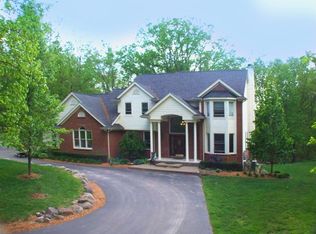 290 Lancelot Ln, Ortonville, MI