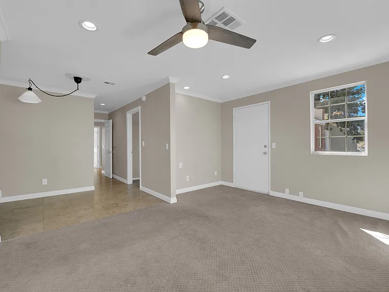 710 Tam O Shanter — Photo 23