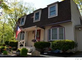 2142 Oak Rd, Nazareth, PA 18064