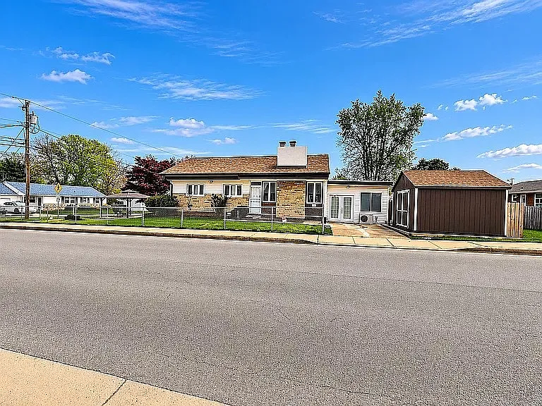 2810 Green St — Photo 8