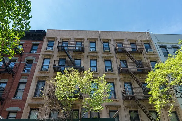 Rented by Sky Management | media 52