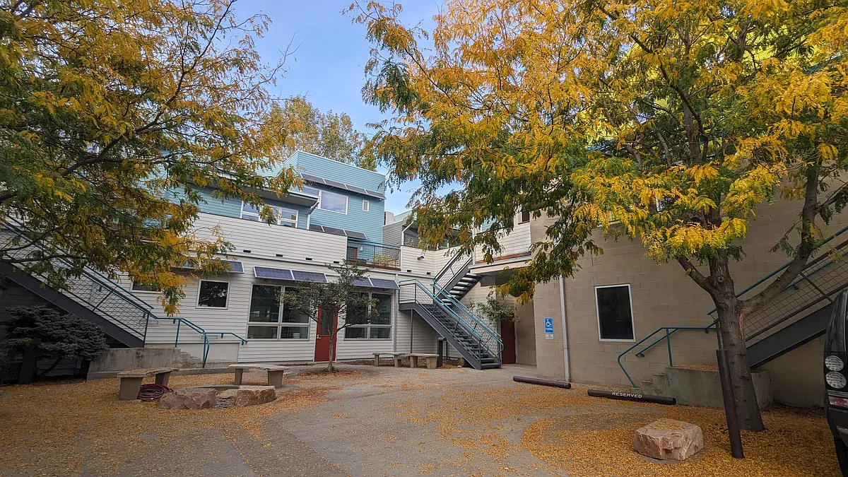 Courtyard - 2020 Ionosphere St #16