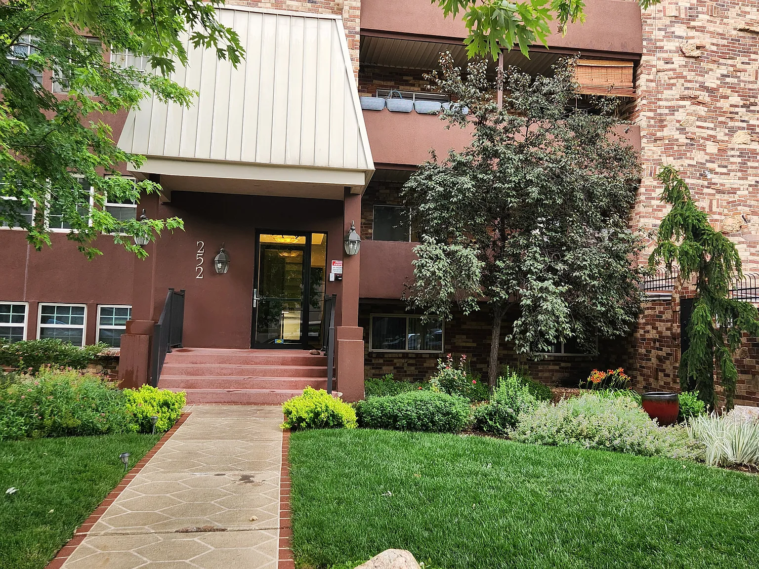 1 bed, 654 sqft, $1,600 — Photo 1