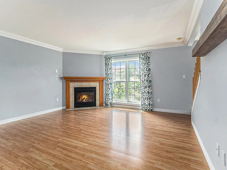 1017 Bluestem Ln — Photo 5