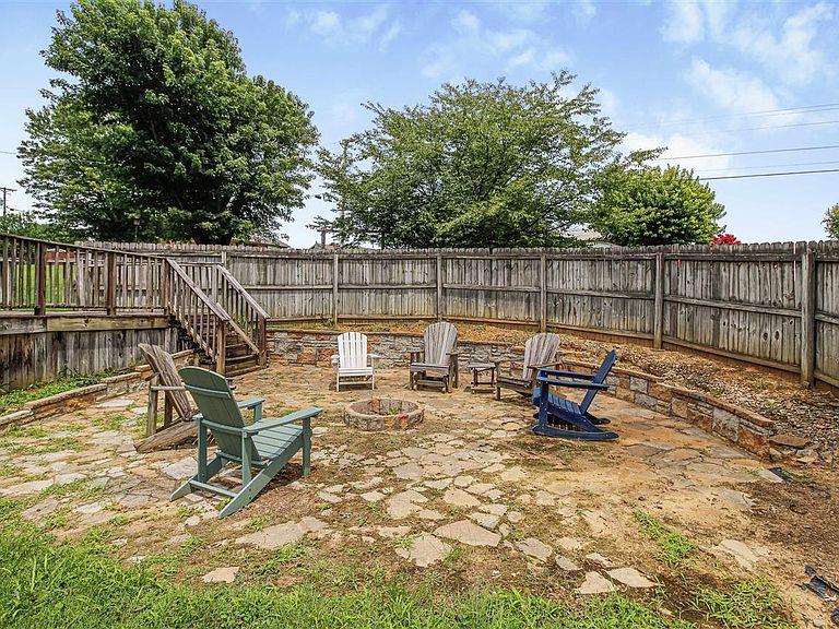 Listing photo 4