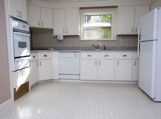 29 Auburn St #2, Melrose, MA 02176