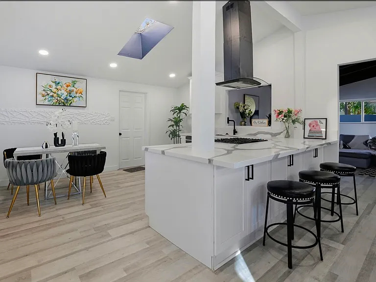 405 S Clara St — Photo 15