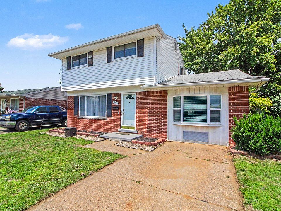 37700 Westvale St, photo 2
