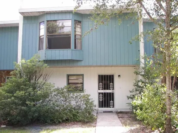 3424 Townhouse Ct, Tampa, FL 33614