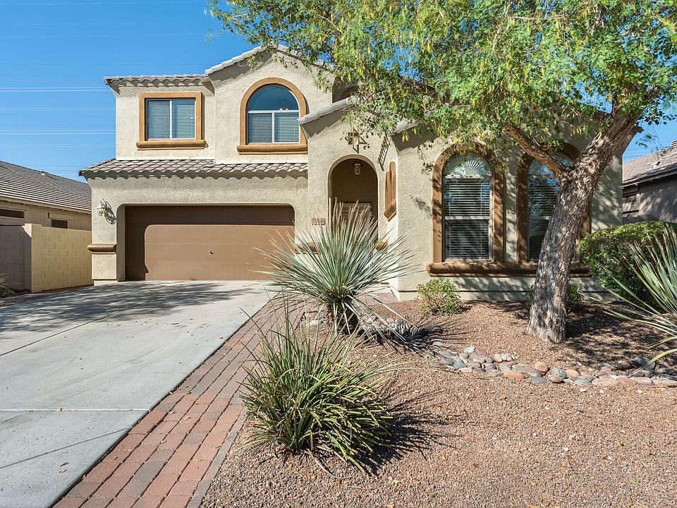 1st image of 2826 E Saguaro Park Ln