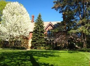 3139 Falmouth Rd, Shaker Heights, OH 44122