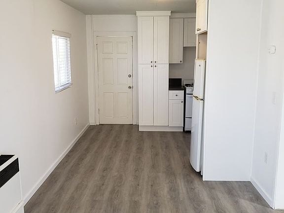 4th image of 4413 Alabama St