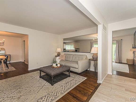 4th image of 12380 Harundale Ct
