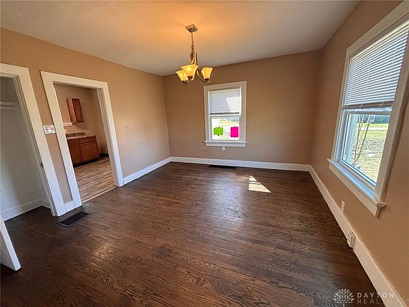 4th image of 816 Kammer Ave