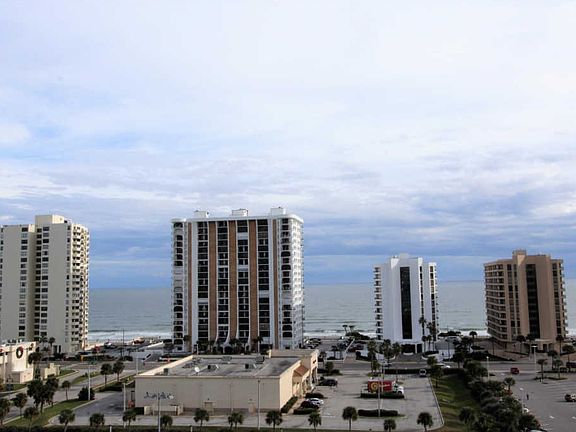 4th image of 1 Oceans West Blvd APT 11A5
