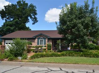 2505 Ashbury Dr, Arlington, TX 76015