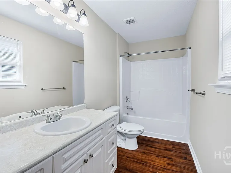 19 Cypress Ln — Photo 25