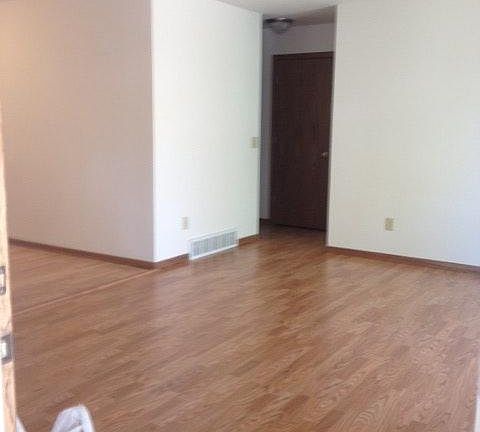 5th image of 6185 Amanda Dr