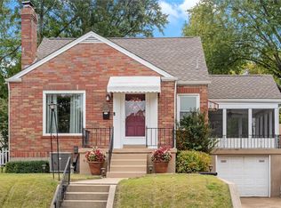 1123 Jackson St, Saint Charles, MO