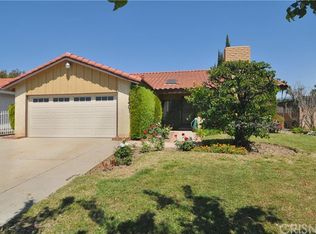 15401 Superior St, North Hills, CA 91343