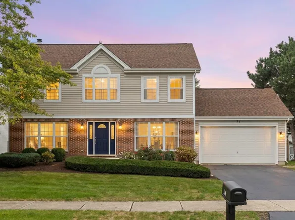 71 Cold Spring Ct, Aurora, IL 60506