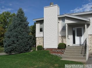 5419 Sanibel Dr, Minnetonka, MN 55343