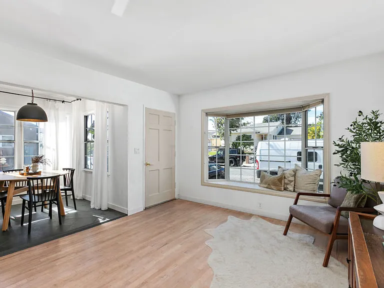 1803 Midvale Dr — Photo 9