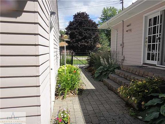 4th image of 1888 E Linden St