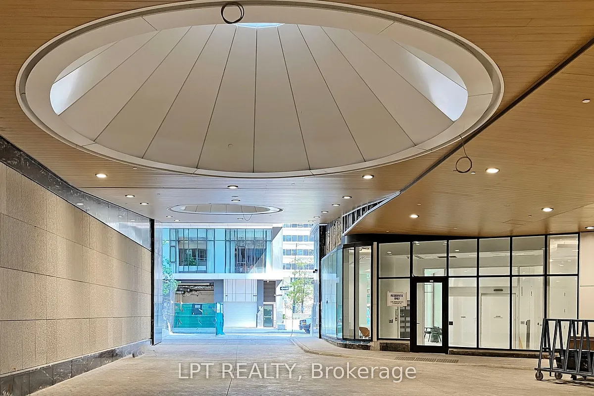 Building Photo - 238 Simcoe St #2301