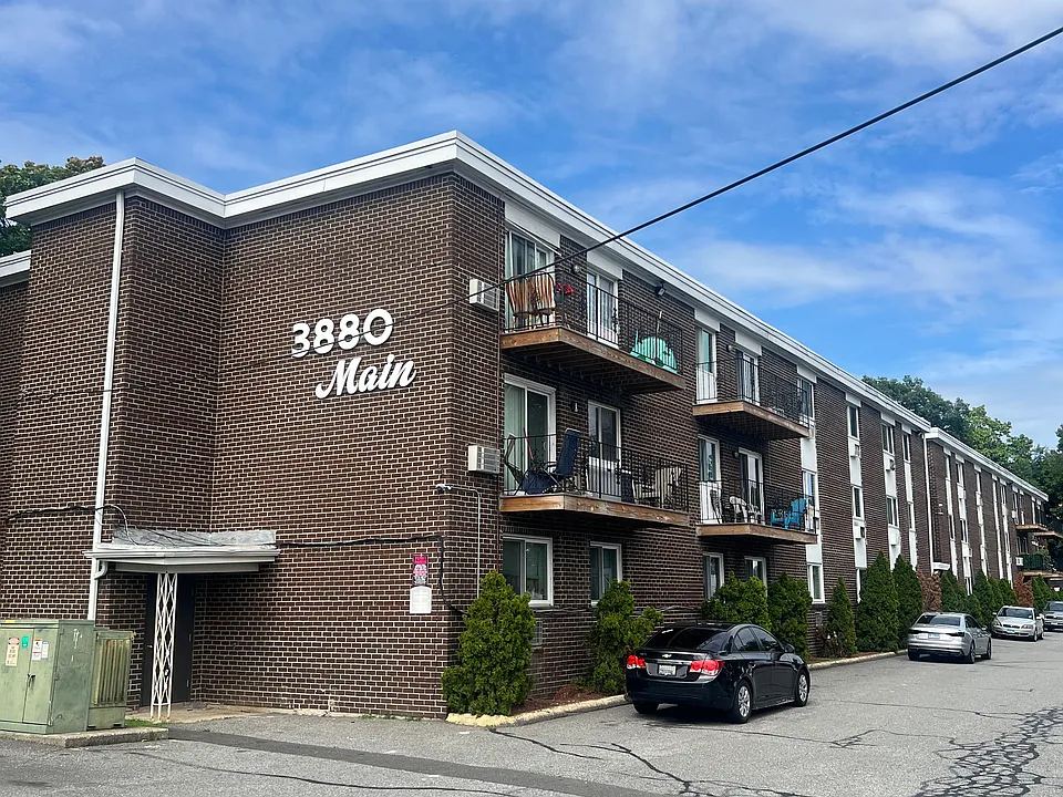 3880 Main St #37