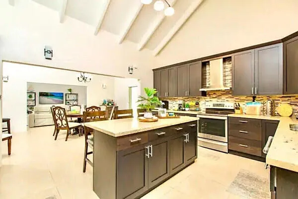 7 bed, $8,500 — Photo 3