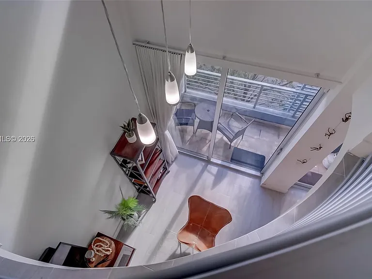 3339 Virginia St #323 — Photo 35