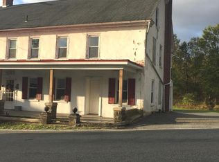 337 S Ironstone Dr, Boyertown, PA 19512