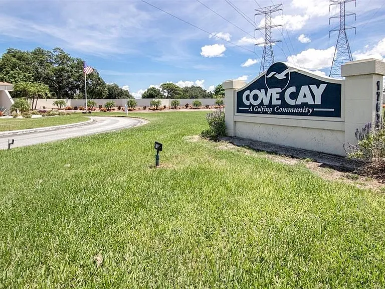 2615 Cove Cay Dr #205 — Photo 28