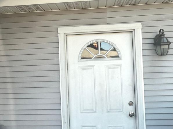 243 East St #1