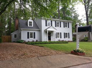 2040 Threadneedle St, North Chesterfield, VA 23235